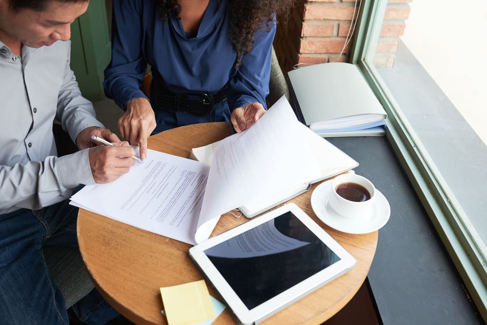 Checklist contratual antes de fechar com uma empresa de campanhas